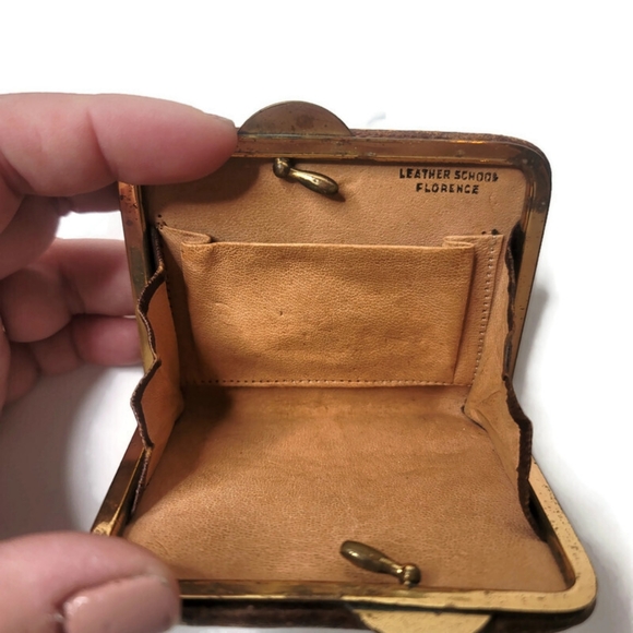 Leather school Florence Italy vintage kiss clasp tooled leather coin purse - Picture 2 of 10